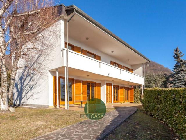 Villa in vendita a Galbiate LC