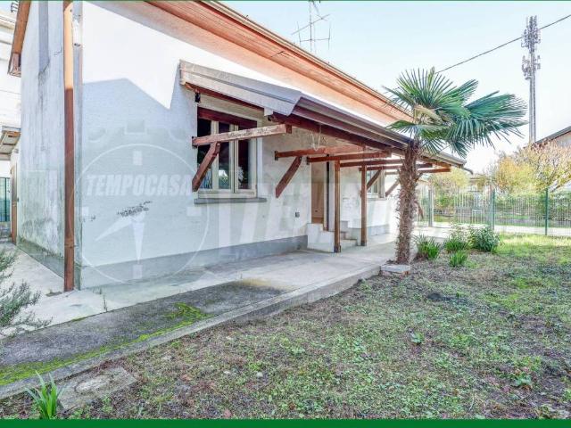 Villa in vendita a Gallarate VA