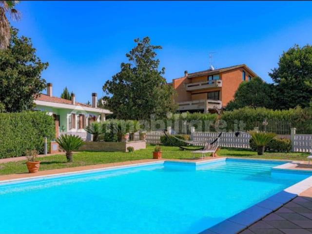 Villa in vendita a Gallese VT