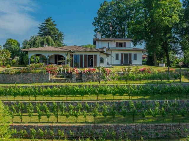 Villa in vendita a Galliate Lombardo VA