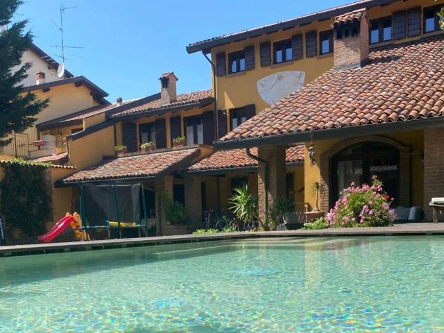 Villa in vendita a Galliate NO