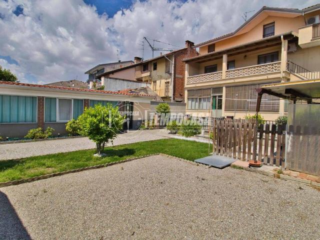 Villa in vendita a Galliate NO