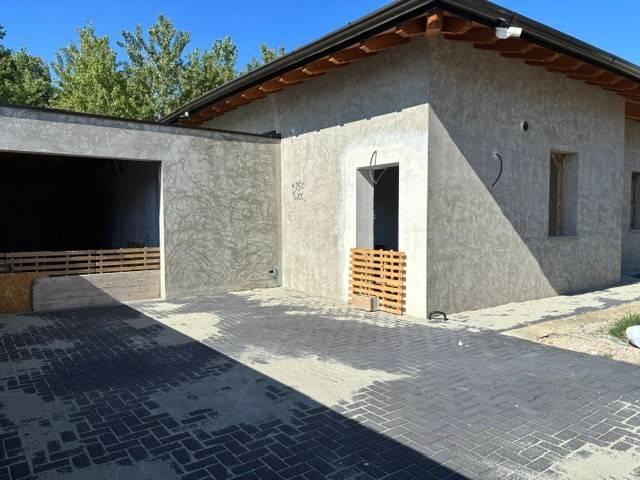 Villa in vendita a Gambolò PV
