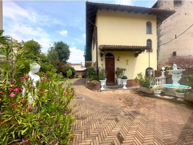 Villa in vendita a Gambolò PV