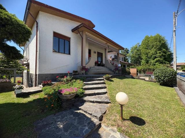 Villa in vendita a Gambolò PV