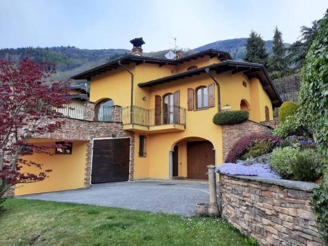 Villa in vendita a Gandino BG
