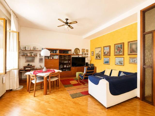 Villa in vendita a Garbagnate Milanese MI