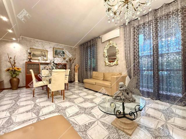 Villa in vendita a Garbagnate Milanese MI