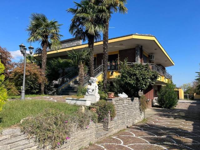 Villa in vendita a Garbagna Novarese NO