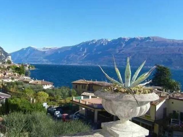 Villa in vendita a Gargnano BS
