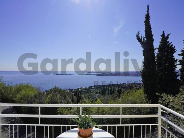 Villa in vendita a Gardone Riviera BS