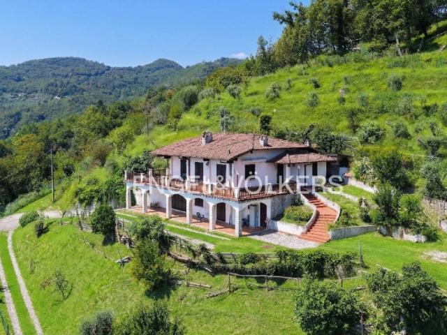 Villa in vendita a Gardone Riviera BS