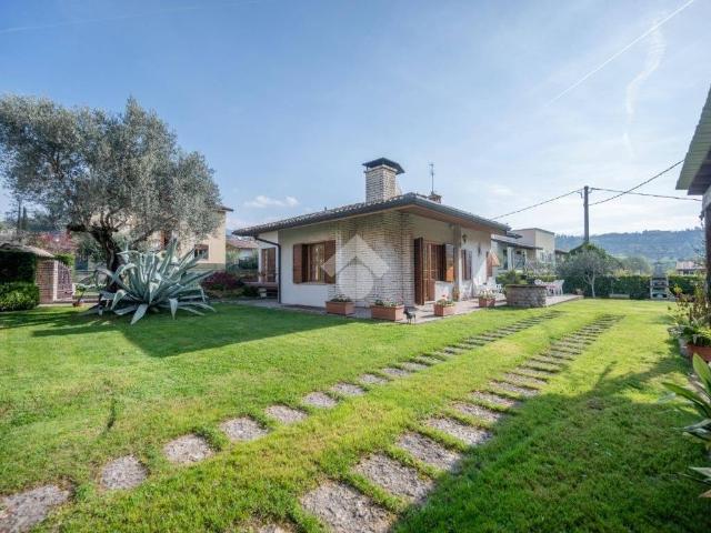 Villa in vendita a Garda VR