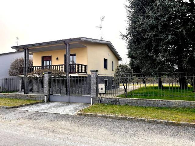 Villa in vendita a Garlasco PV