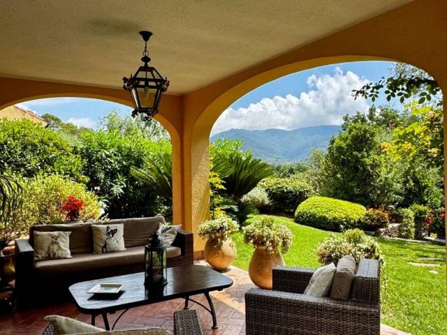 Villa in vendita a Garlenda SV