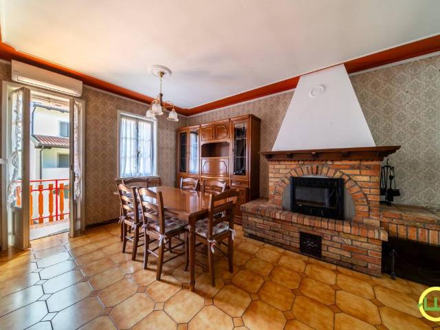 Villa in vendita a Gemona del Friuli UD