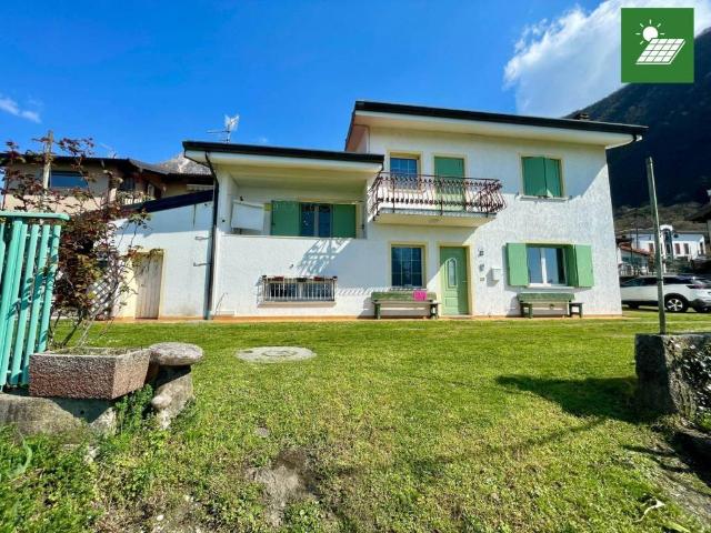 Villa in vendita a Gemona del Friuli UD