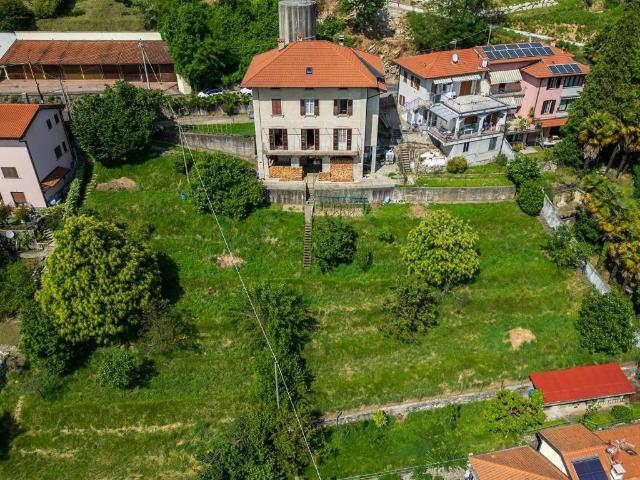 Villa in vendita a Gemonio VA