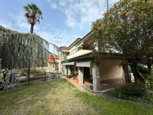 Villa in vendita a Gemonio VA