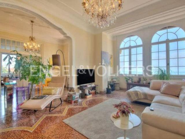 Villa in vendita a Genova