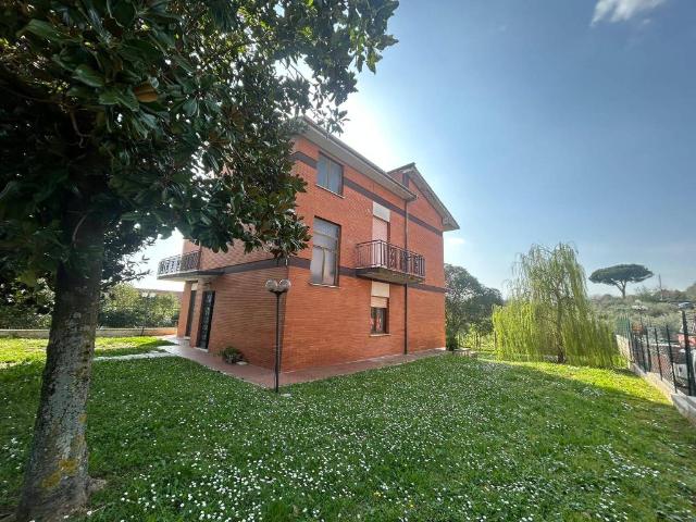 Villa in vendita a Genzano di Roma RM