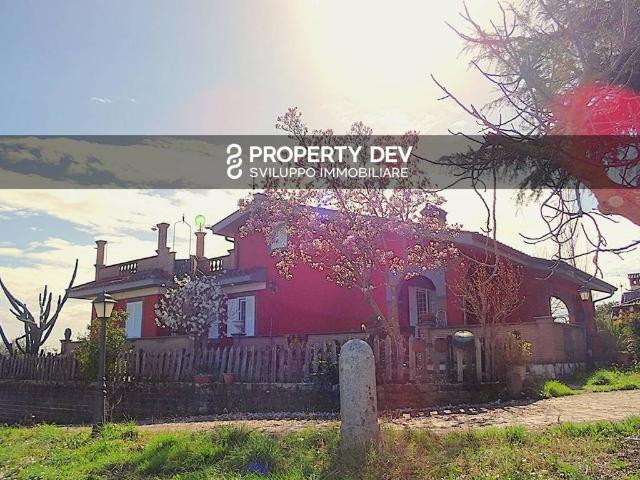 Villa in vendita a Genzano di Roma RM