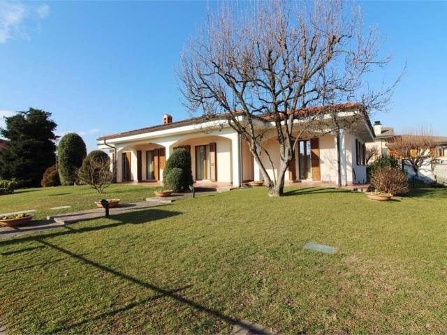 Villa in vendita a Gessate MI