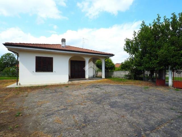 Villa in vendita a Ghislarengo VC