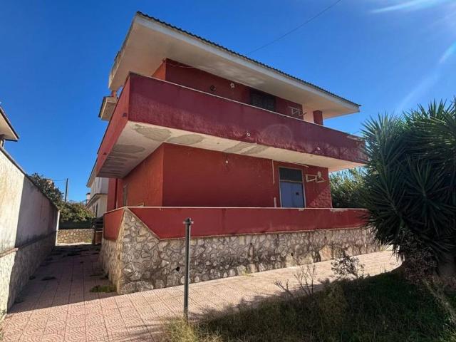 Villa in vendita a Giugliano in Campania NA