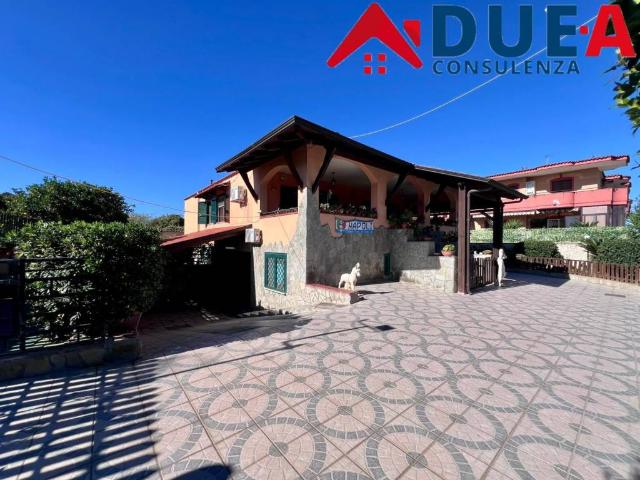 Villa in vendita a Giugliano in Campania NA