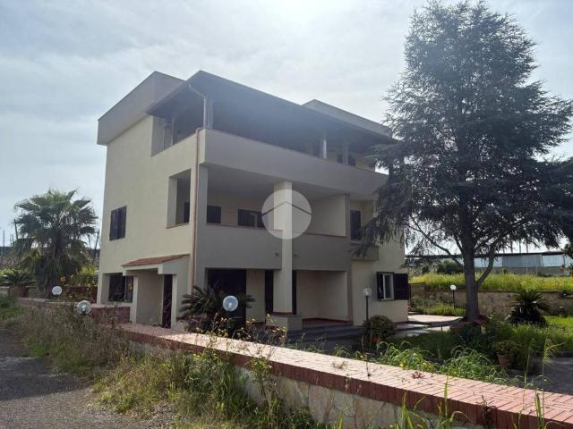 Villa in vendita a Giugliano in Campania NA