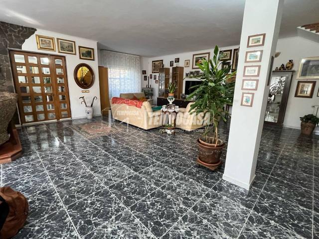 Villa in vendita a Giugliano In Campania