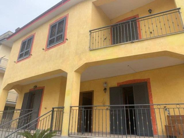 Villa in vendita a Giugliano In Campania