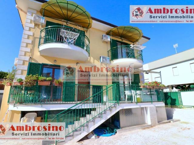 Villa in vendita a Giugliano In Campania