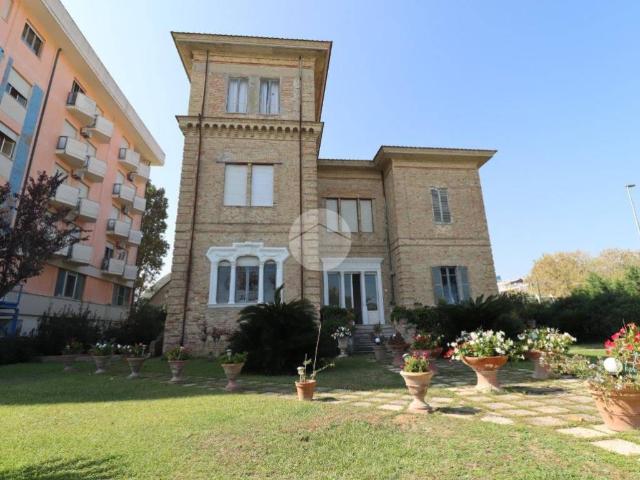 Villa in vendita a Giulianova TE