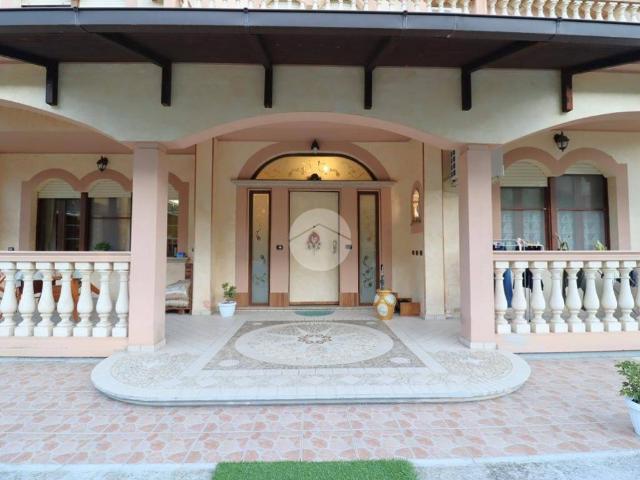Villa in vendita a Giulianova TE