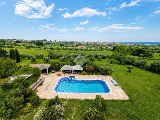 Villa in vendita a Giulianova TE