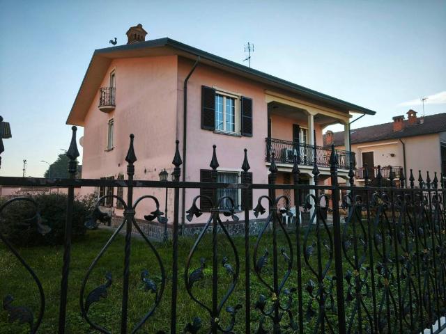 Villa in vendita a Giussago PV
