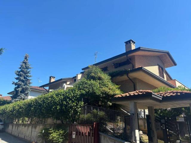 Villa in vendita a Giussano MB