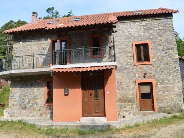 Villa in vendita a Giusvalla SV