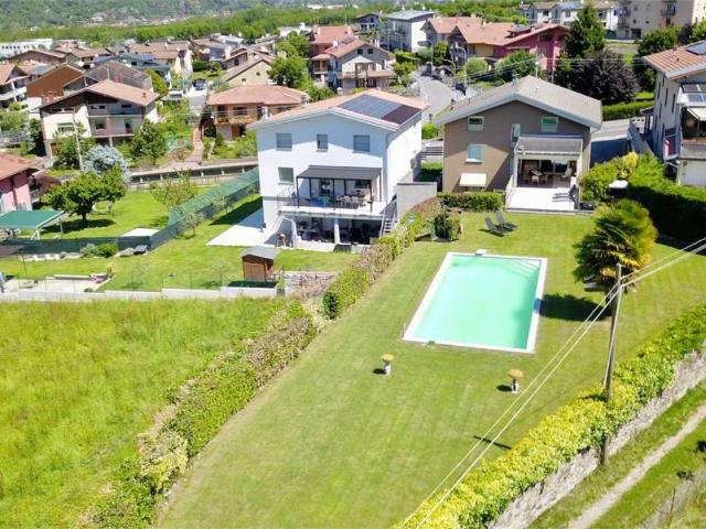 Villa in vendita a Gianico BS