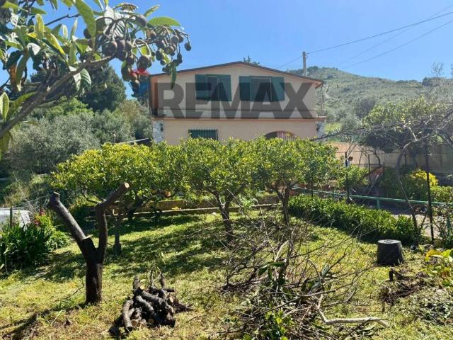 Villa in vendita a Giardinello PA