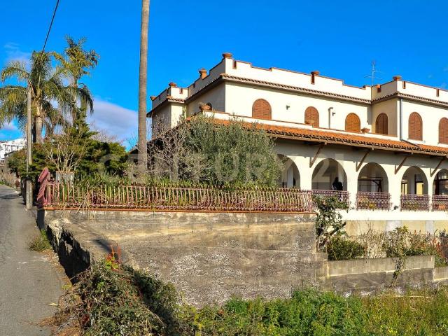 Villa in vendita a Giarre CT