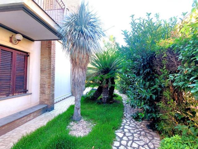 Villa in vendita a Giarre CT