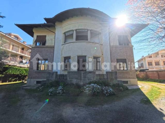Villa in vendita a Giaveno TO
