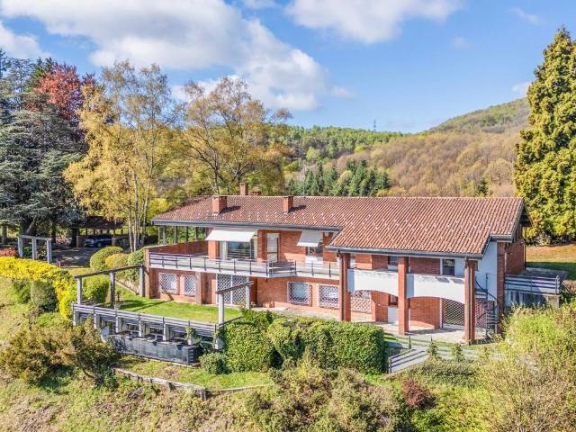 Villa in vendita a Gignese VB