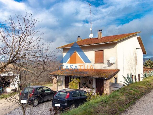 Villa in vendita a Giove TR