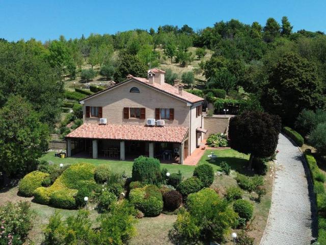 Villa in vendita a Gradara PU