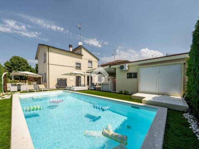 Villa in vendita a Granarolo dell'Emilia BO