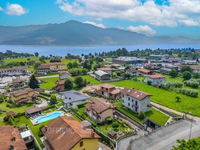 Villa in vendita a Gravedona ed Uniti CO